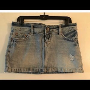 American Eagle distressed denim skirt